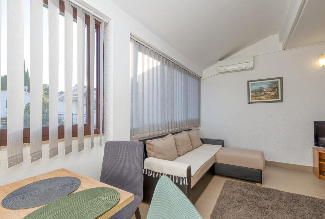 Apartment Lucijan ポレッチ エクステリア 写真