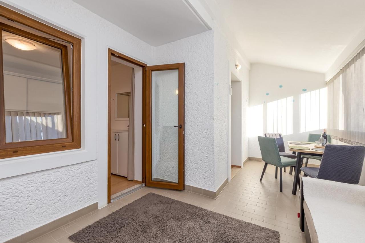 Apartment Lucijan ポレッチ エクステリア 写真