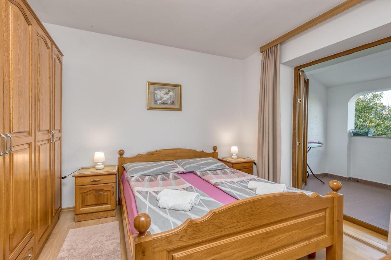 Apartment Lucijan ポレッチ エクステリア 写真